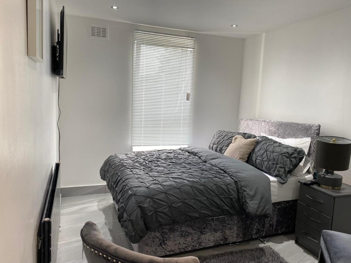 Luxurious 2-Bed Apartment In Woolwich London Exteriör bild