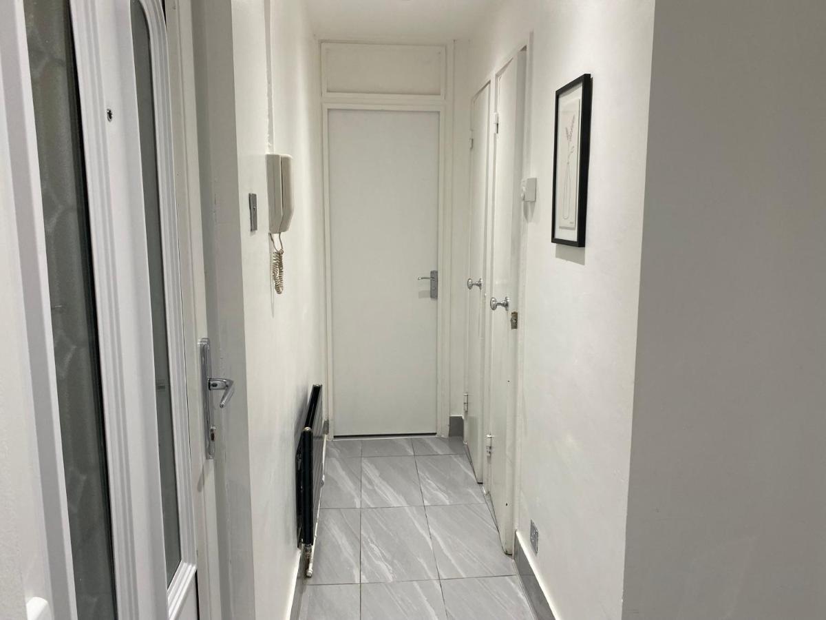 Luxurious 2-Bed Apartment In Woolwich London Exteriör bild